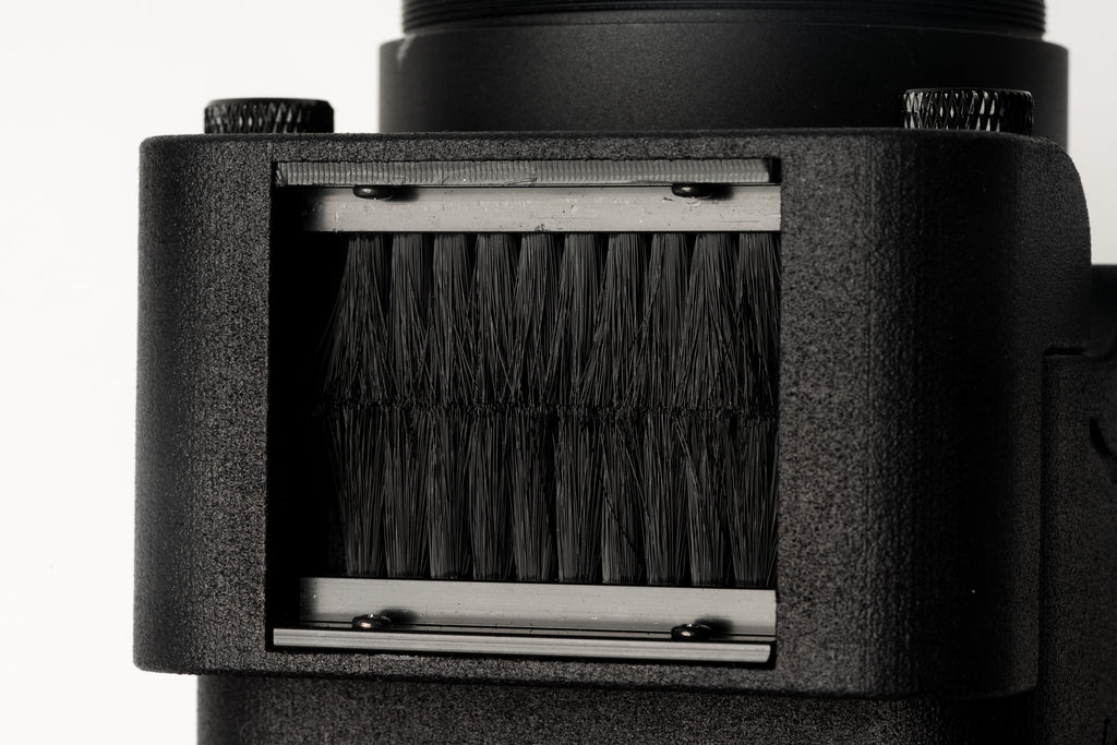 Easy35 Duster with a body close-up on a white background.