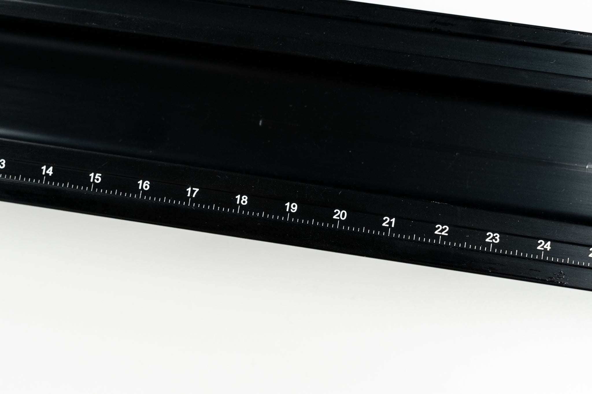 Novoflex Repro 650 height scale on a white background.